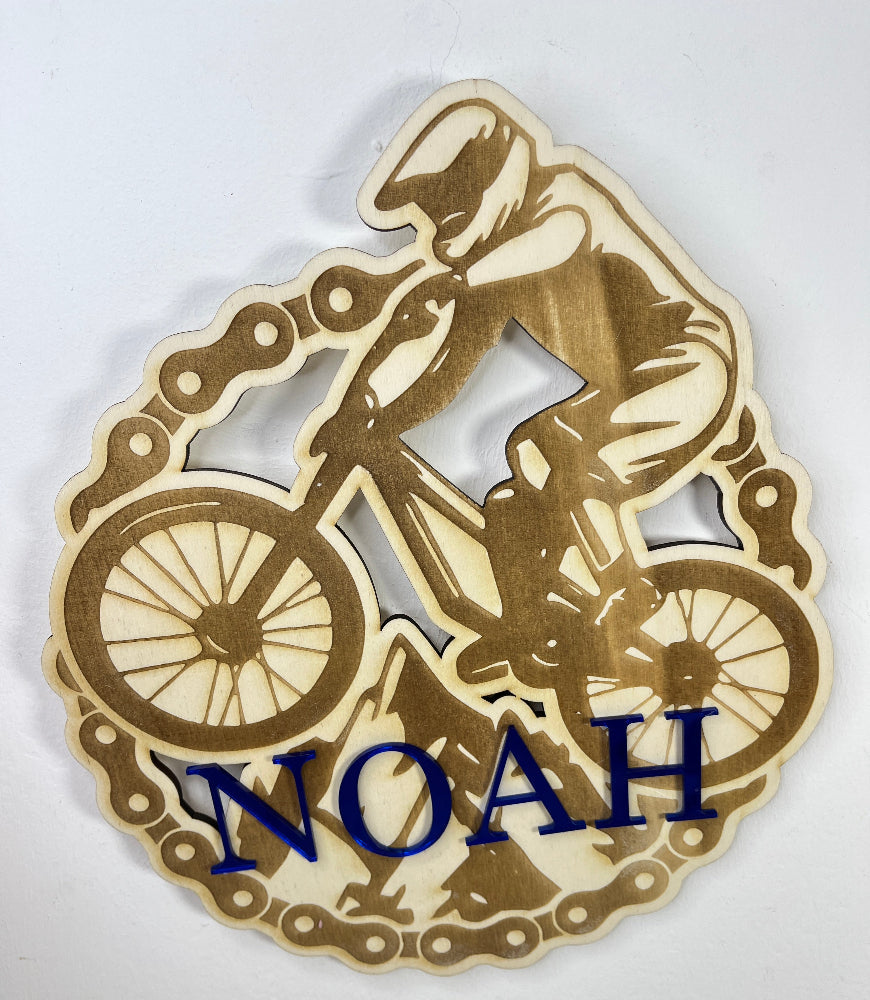 décoration VTT bois personnalisée