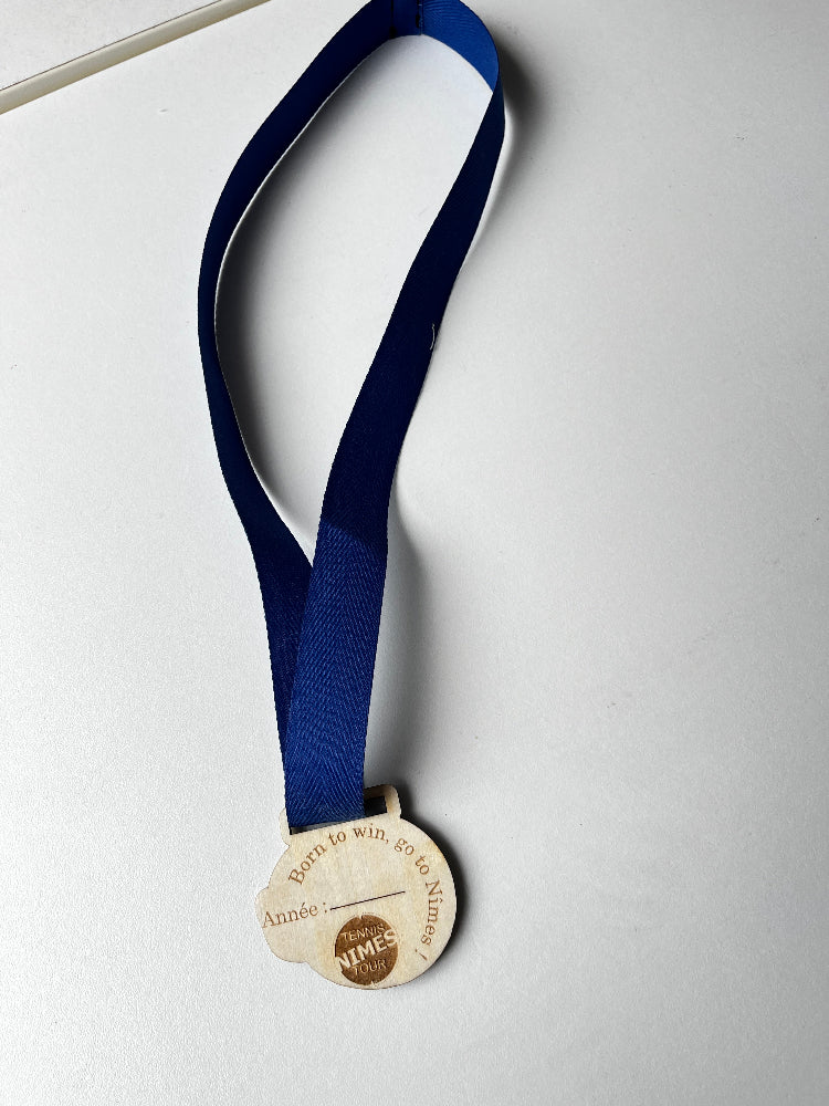 medaille nimes tennis tour verso