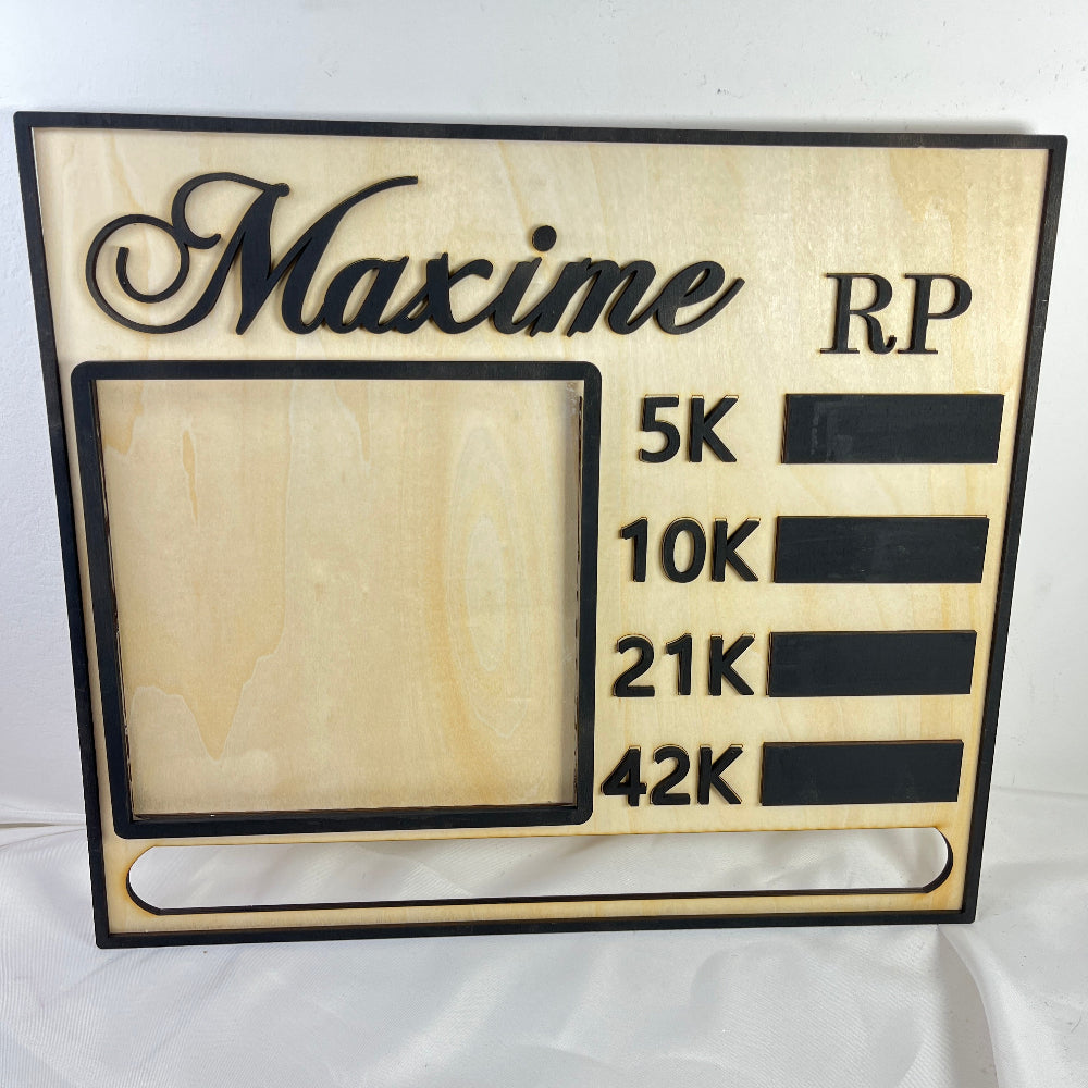 porte dossard en bois personnalisable maxime