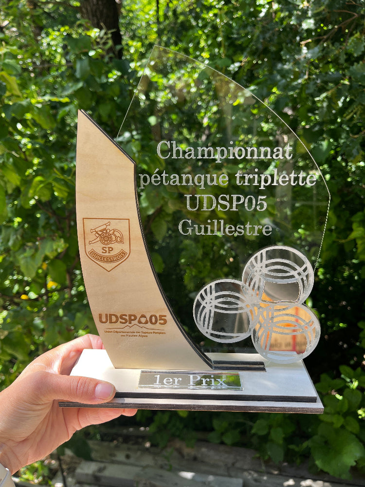 trophee de petanque personnalisable pompier