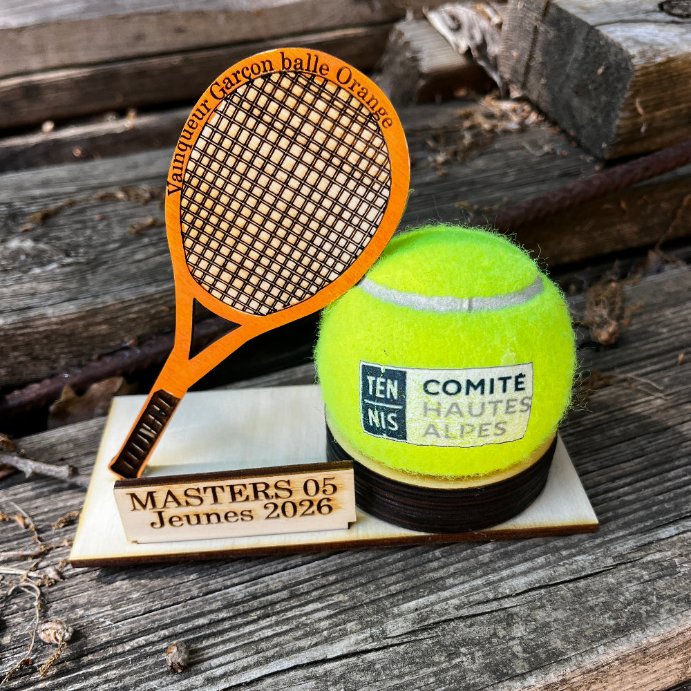trophee de tennis balle recyclee